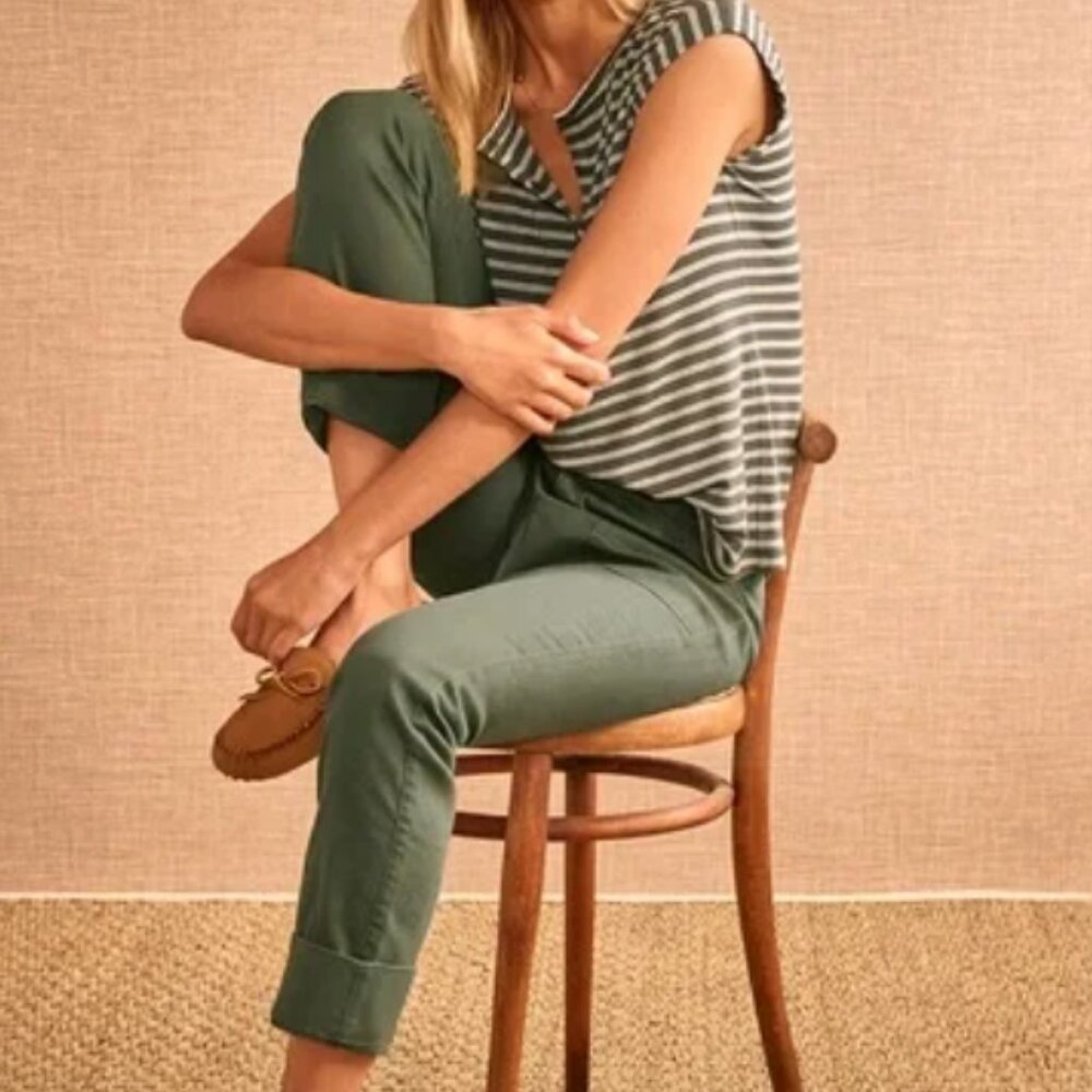 NWT cabi Size 4 - Navigator Pant